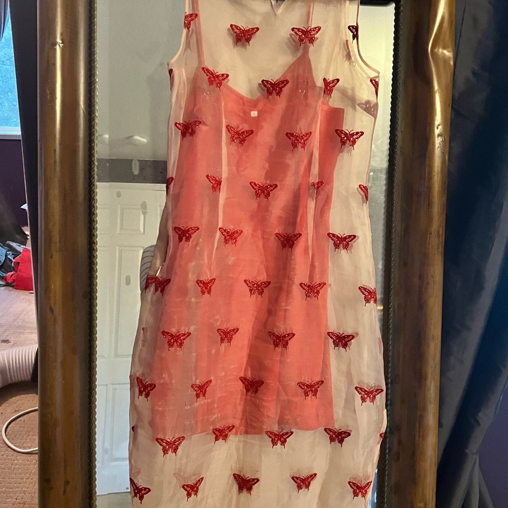 Fleurde mal pink organza w/ silk red butterflies